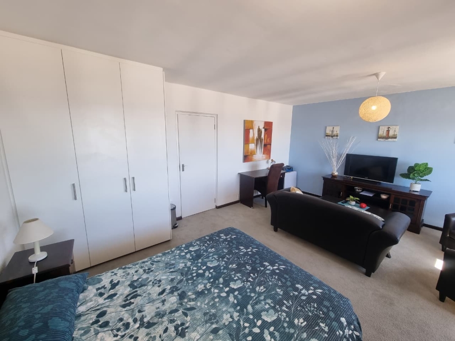To Let 0 Bedroom Property for Rent in Sea Point Western Cape